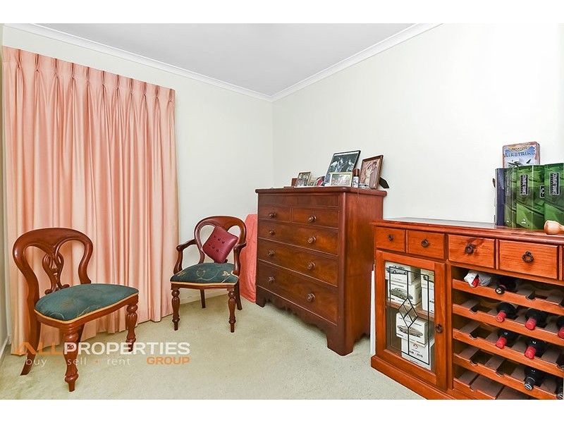 62 BOTTLEBRUSH DRIVE, Regents Park QLD 4118