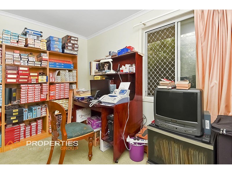 62 BOTTLEBRUSH DRIVE, Regents Park QLD 4118