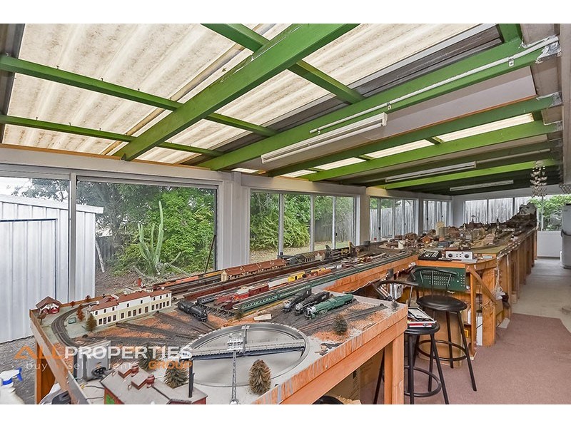 62 BOTTLEBRUSH DRIVE, Regents Park QLD 4118