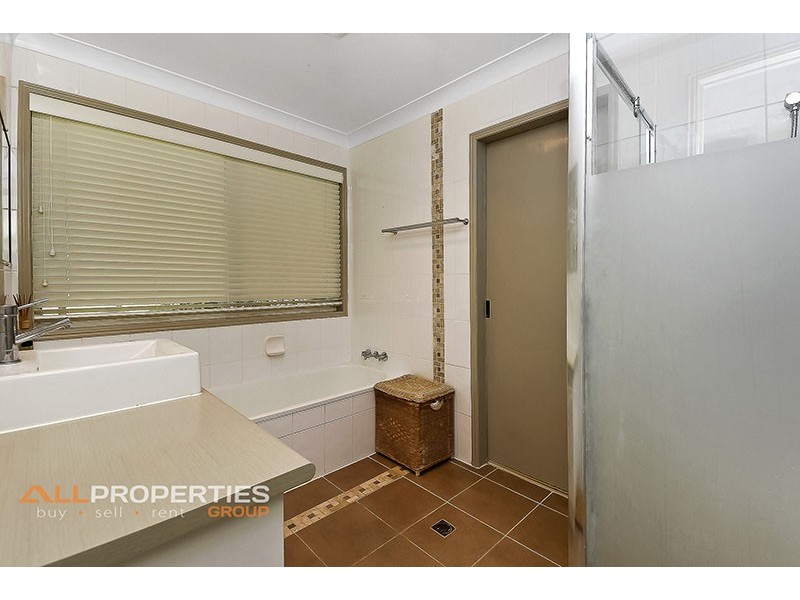 12 Hume Court, Boronia Heights QLD 4124