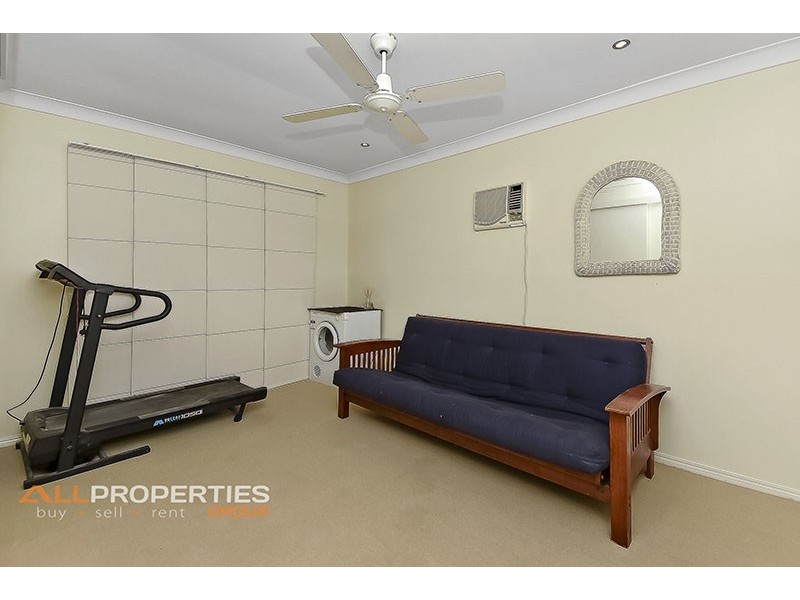 12 Hume Court, Boronia Heights QLD 4124