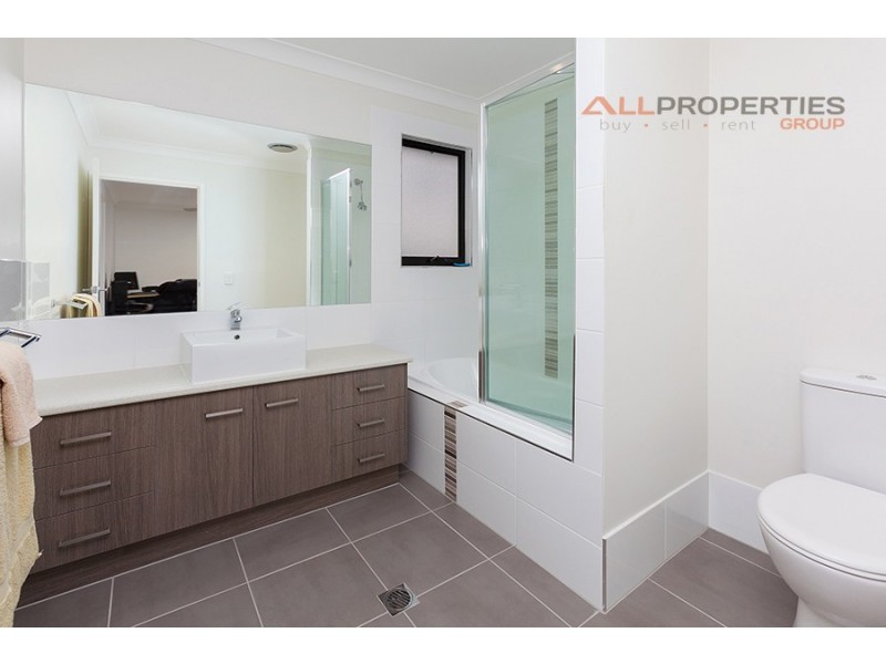67 O’Reilly Crescent, Springfield Lakes QLD 4300