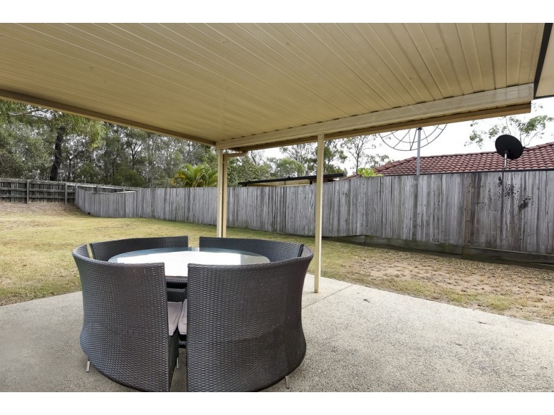 14 Purdie Pl, Forest Lake QLD 4078