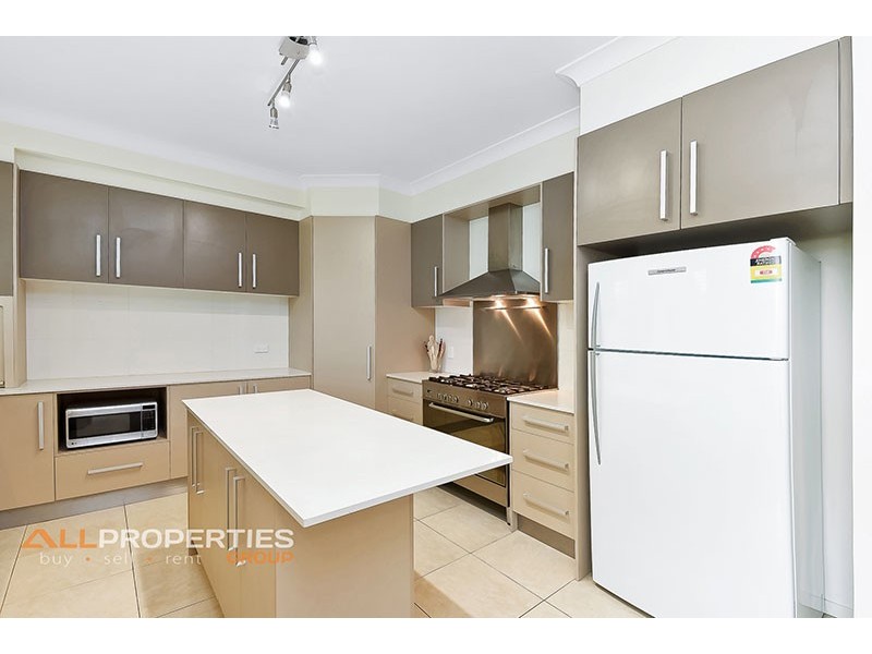 13 Bellthorpe Crescent, Waterford QLD 4133