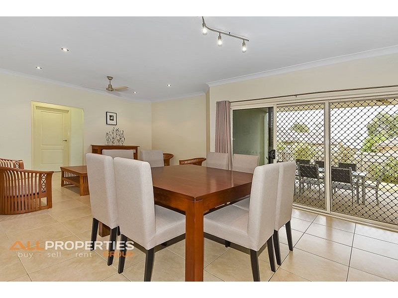 13 Bellthorpe Crescent, Waterford QLD 4133