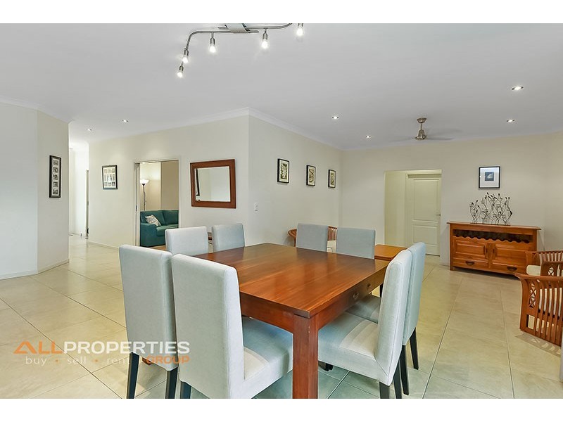 13 Bellthorpe Crescent, Waterford QLD 4133