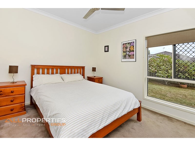 13 Bellthorpe Crescent, Waterford QLD 4133