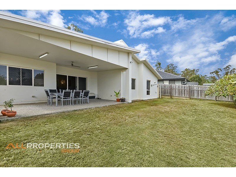 13 Bellthorpe Crescent, Waterford QLD 4133