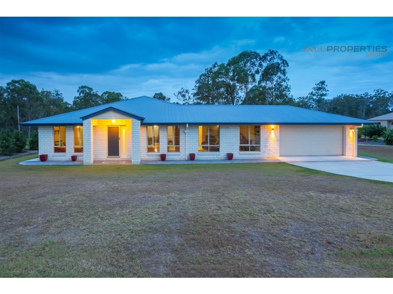 10-12 Bradman St, New Beith QLD 4124