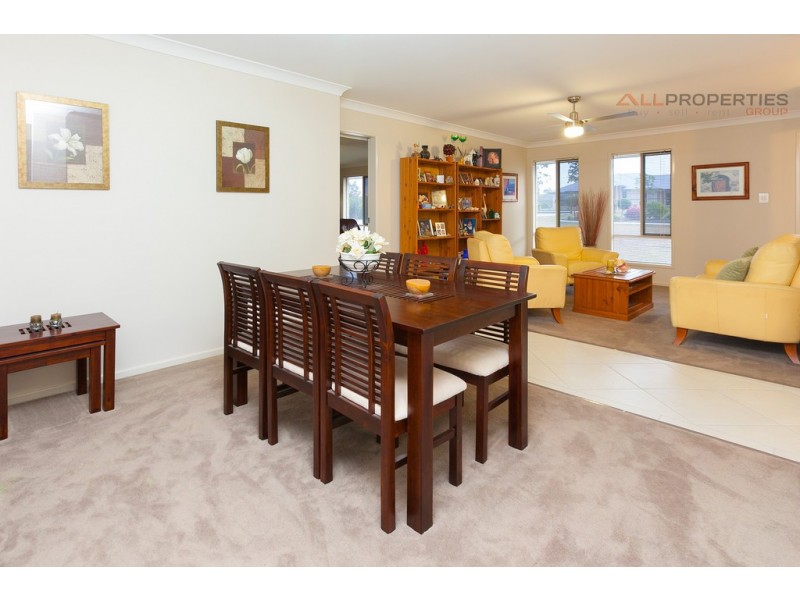 10-12 Bradman St, New Beith QLD 4124