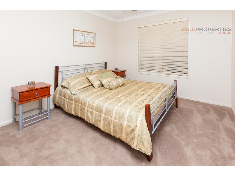 10-12 Bradman St, New Beith QLD 4124