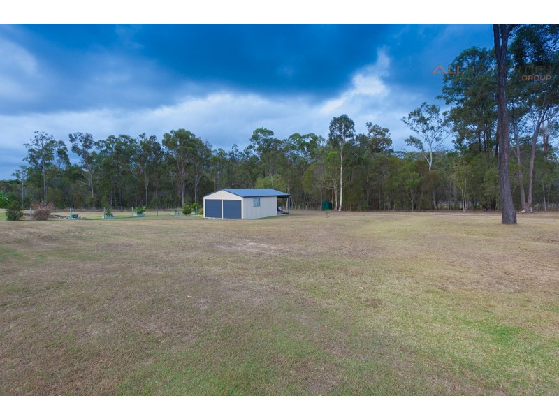 10-12 Bradman St, New Beith QLD 4124