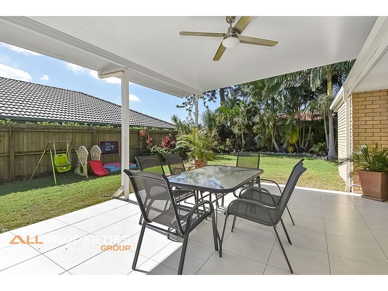 10 FROMELLES CT, Regents Park QLD 4118
