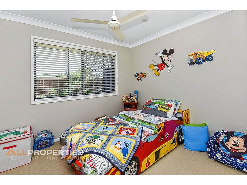 56 CENTAURUS CRESCENT, Regents Park QLD 4118