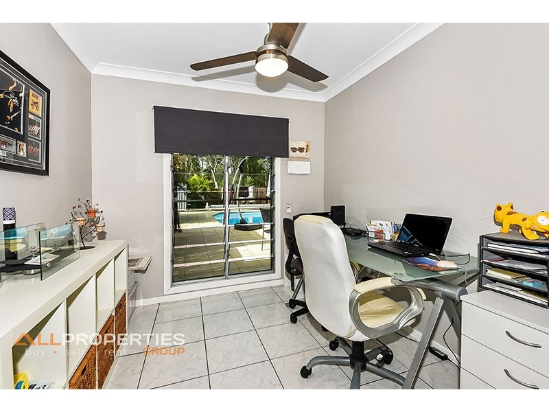56 CENTAURUS CRESCENT, Regents Park QLD 4118