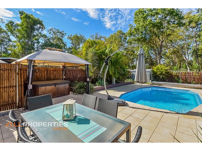 56 CENTAURUS CRESCENT, Regents Park QLD 4118