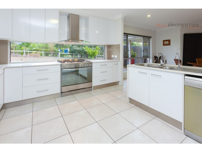 92-94 Platypus Dr, Greenbank QLD 4124