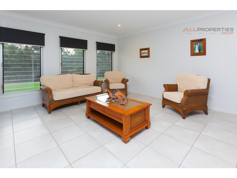 92-94 Platypus Dr, Greenbank QLD 4124