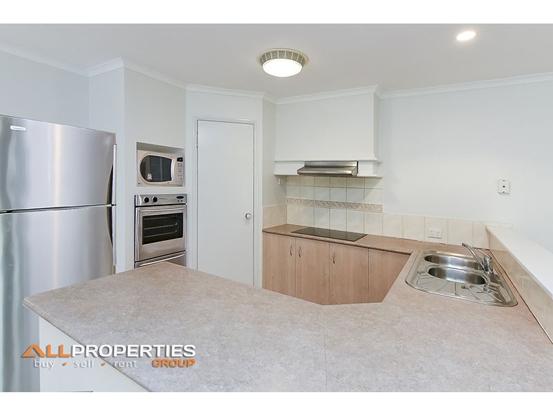 18 Goldeneye Place, Forest Lake QLD 4078