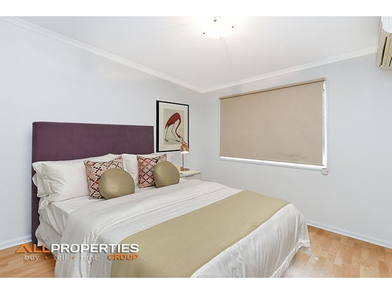 18 Goldeneye Place, Forest Lake QLD 4078