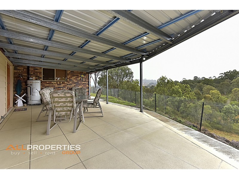 98 Canterbury Dr, Mundoolun QLD 4285