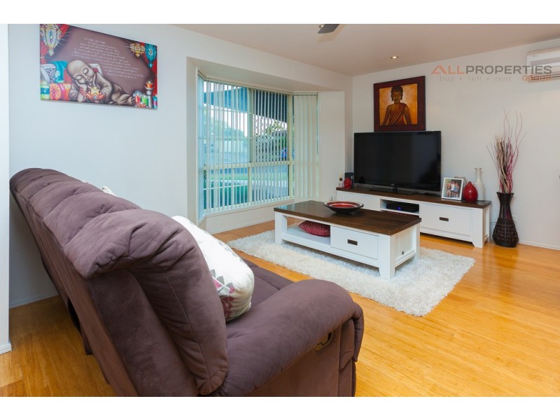 3 Limousin Pl, Waterford West QLD 4133