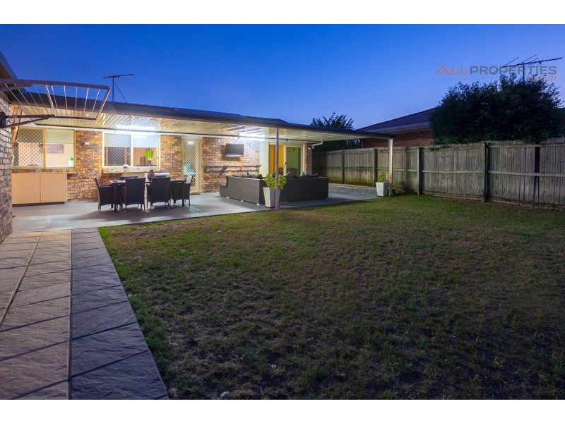 3 Limousin Pl, Waterford West QLD 4133