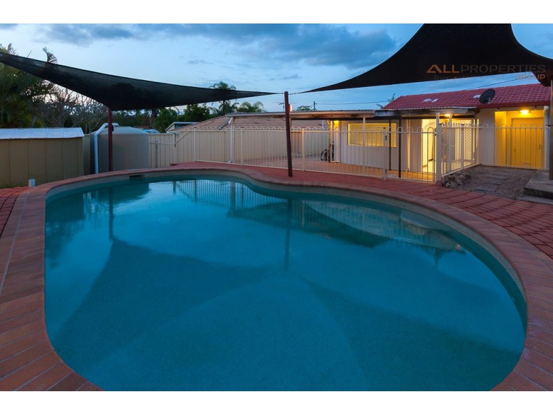 5 Wade Ct, Boronia Heights QLD 4124