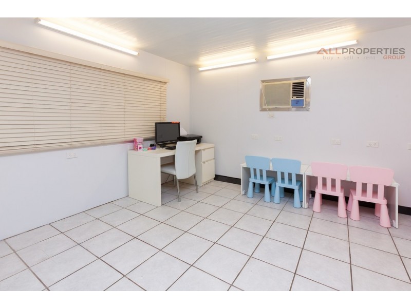 5 Wade Ct, Boronia Heights QLD 4124