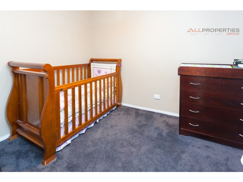 5 Wade Ct, Boronia Heights QLD 4124