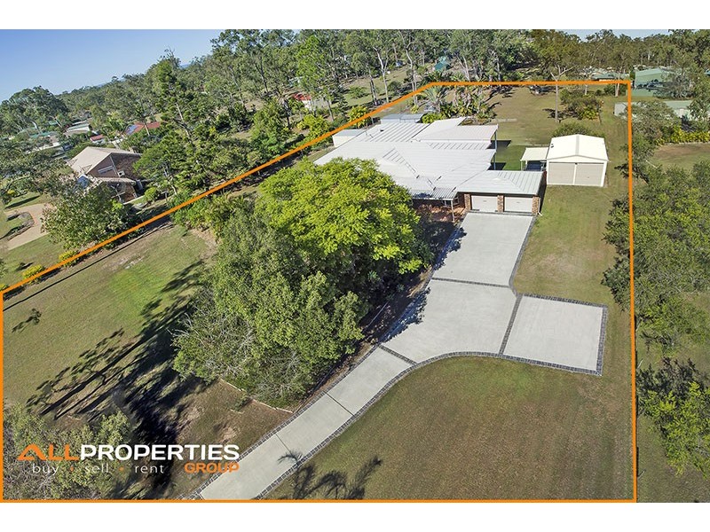 53 Merluna Road, Park Ridge South QLD 4125