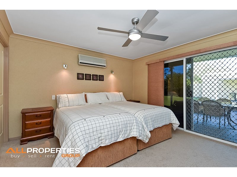 53 Merluna Road, Park Ridge South QLD 4125