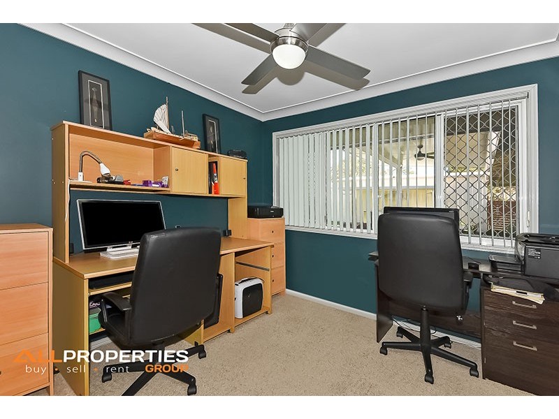 53 Merluna Road, Park Ridge South QLD 4125