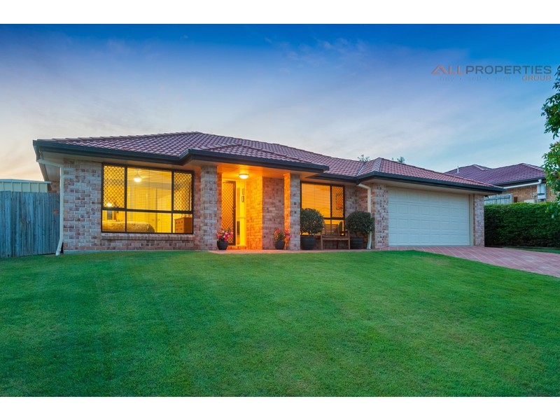 16 Newland Cres, Parkinson QLD 4115