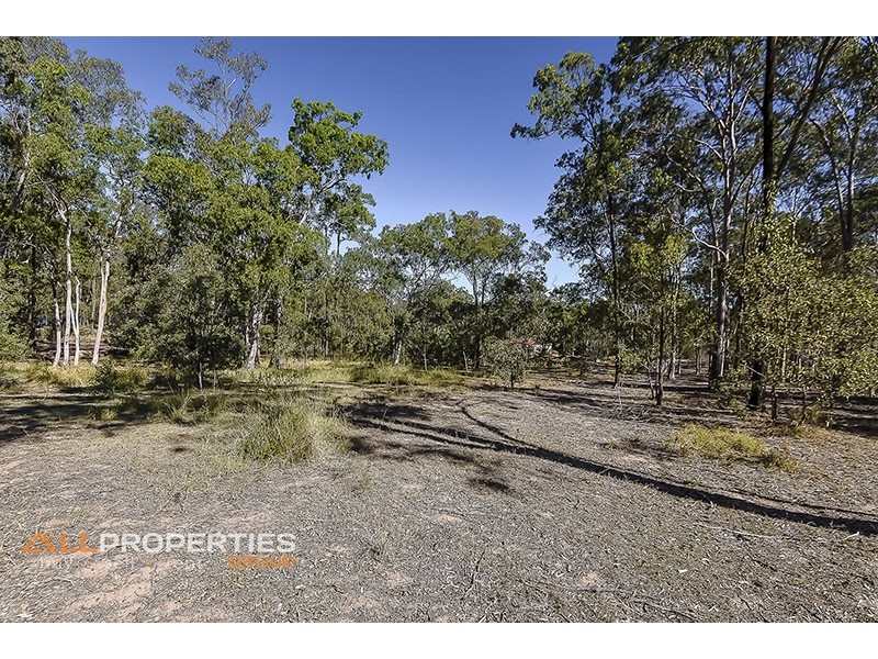 75 Thallon Road, Kensington Grove QLD 4341