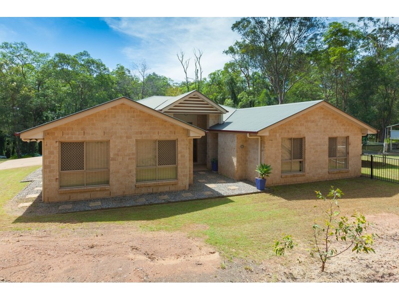 136 Baaring Drive, Karana Downs QLD 4306