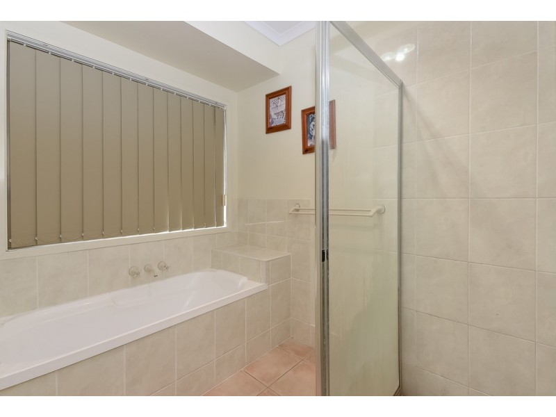 136 Baaring Drive, Karana Downs QLD 4306