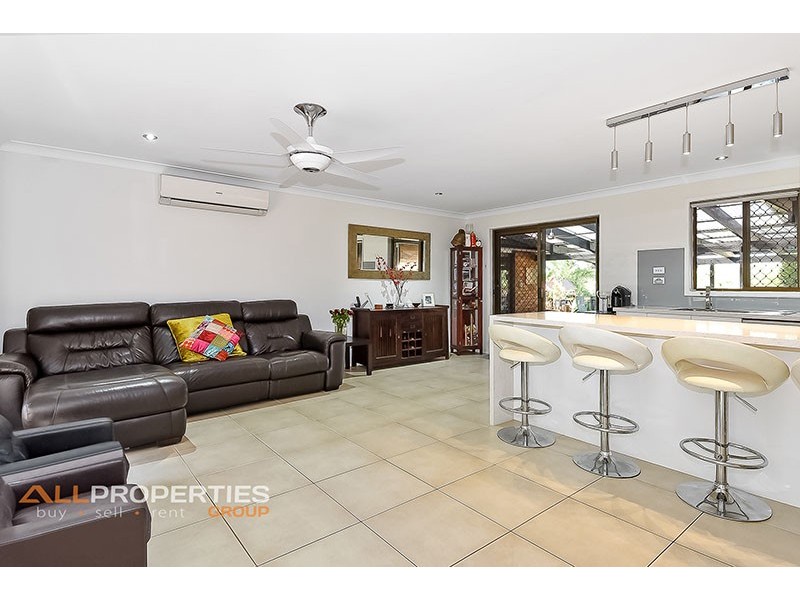 24 REDGUM DRIVE, Regents Park QLD 4118
