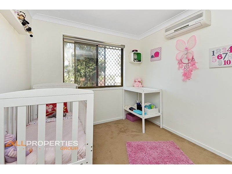 24 REDGUM DRIVE, Regents Park QLD 4118