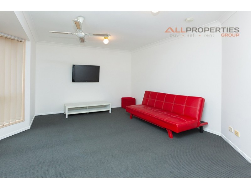 13 Geaney Boulevard, Crestmead QLD 4132