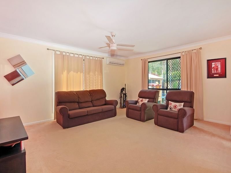 6 Sundown Lane, Forest Lake QLD 4078