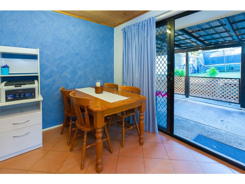 101 Vansittart Rd, Regents Park QLD 4118