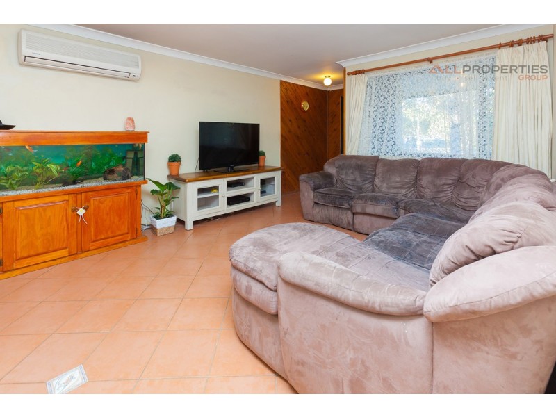 101 Vansittart Rd, Regents Park QLD 4118