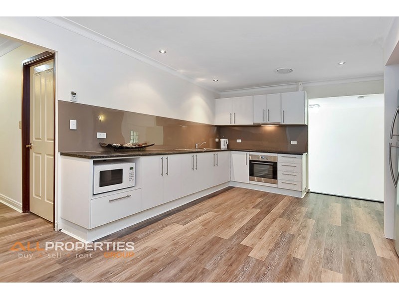 42 Janelle Ct, Munruben QLD 4125