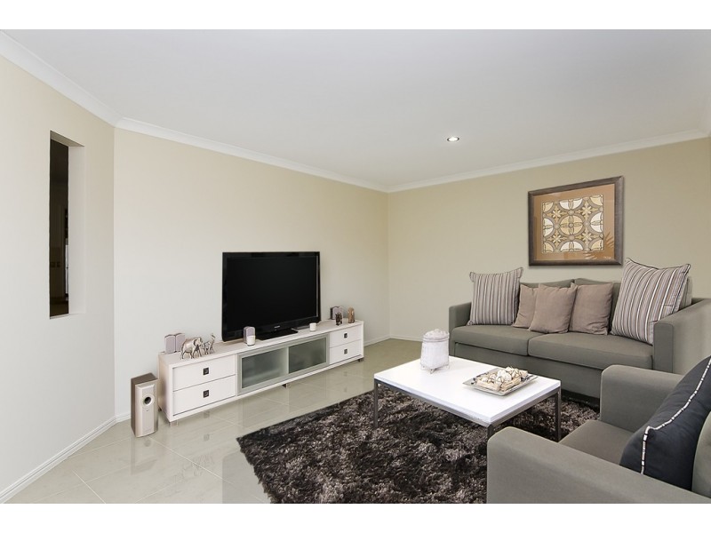 21 Park Close, Hillcrest QLD 4118