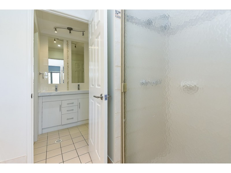 21 Park Close, Hillcrest QLD 4118