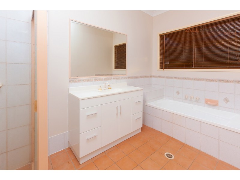 359 Equestrian Drive, New Beith QLD 4124