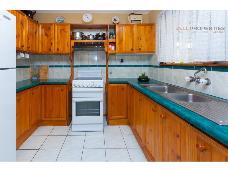 132 Bardon Rd, Kingston QLD 4114