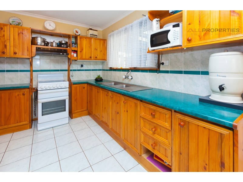 132 Bardon Rd, Kingston QLD 4114