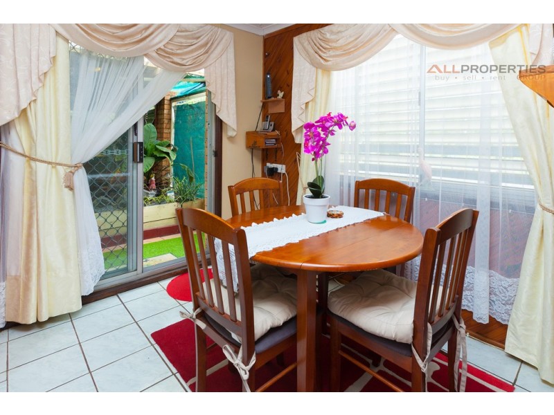 132 Bardon Rd, Kingston QLD 4114